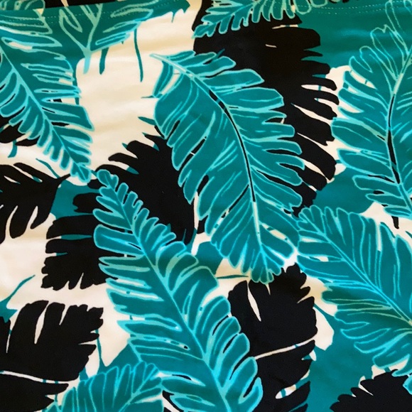 Gap Tankini Swimsuit Top and Bottom - Picture 2 of 10